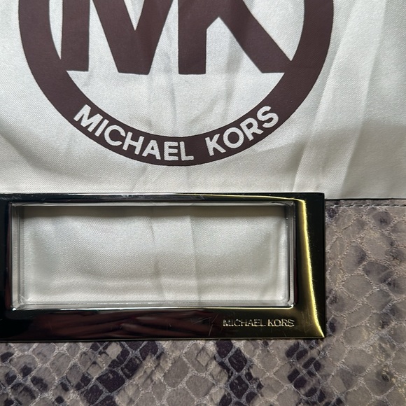 Michael Kors Beige/Grey Snake Skin Clutch with Silver Chain Strap - Picture 3 of 5